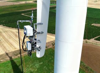 Robot che camminano sulle pale eoliche grazie al vuoto